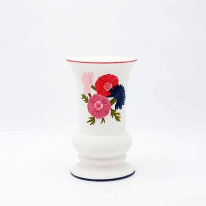 ВАЗА ПОРЦЕЛАН, БЯЛА С ЦВЕТЯ, 14.5x13.8x22.5 см