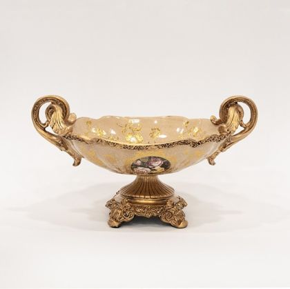 БОНБОНИЕРА ОТ ПОРЦЕЛАН - ПОЛИРЕЗИН БЕЖОВ С ЦВЕТЯ 31X31X18СМ