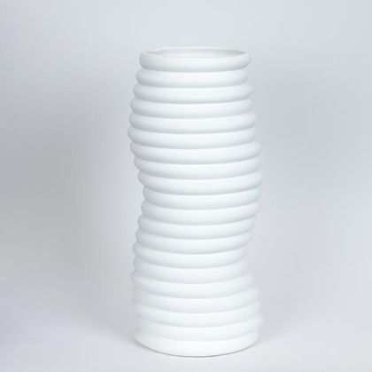 КЕРАМИЧНА ВАЗА БЯЛА 17.6X14.3X38СМ