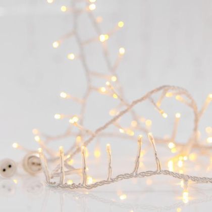 ВЪНШНИ СВЕТЕЩИ ЛАМПИЧКИ DENSE LINE, 800 LED 3 мм, ТОПЛО БЯЛ LED ANA 2 см ЗАХРАНВАНЕ 3 м, IP44