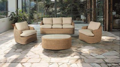 ГРАДИНСКИ КОМПЛЕКТ CHICAGO: 3 МЕСТА + 2 ФОТЬОЙЛА + 1 МАСИЧКА ЗА КАФЕ ALU - ПЛЕТЕН ЦВЯТ, БЕЖОВИ ВЪЗГЛАВНИЦИ