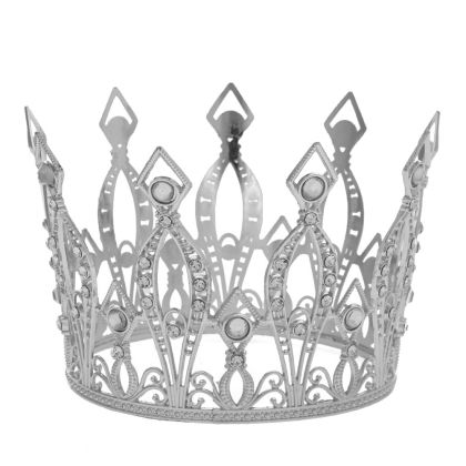 СРЕБЪРНА МЕТАЛНА КОРОНА С ПРОЗРАЧНИ СКЪПОЦЕННИ КАМЪНИ. 13X9 СМ