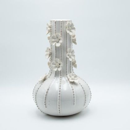 Ваза с цветя, керамична, бяла, 21,5x21,5x34см