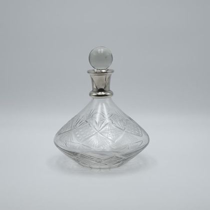 ДЕКАНТЕР СТЪКЛО-МЕТАЛ СРЕБЪРЕН 22X20СМ