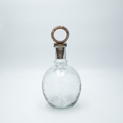 СТЪКЛЕНА БУТИЛКА ПРОЗРАЧНА МЕТАЛНА ЧАША 26X12 СМ