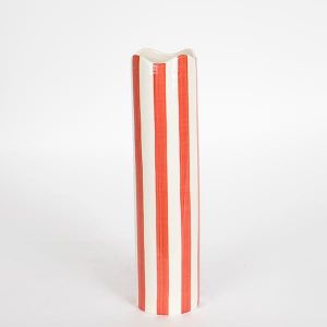 ВАЗА, КЕРАМИКА, ЧЕРВЕНА С ВЪЛНИЧЕН РЪБ, 8,2x8,2x32см