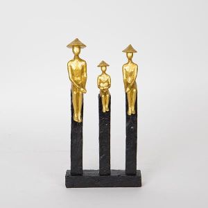 ДЕКОРАТИВНА СКУЛПТУРА, СЕДНАЛИ ХОРА, ЧЕРНО И ЗЛАТНО, 13x3,5x25 см