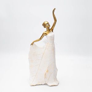 ДЕКОРАЦИЯ ЗА МАСА, ТАНЦУВАЩА ЖЕНА, ПОЛИПОЛИРЕЗИН, ЗЛАТИСТО-БЯЛО, 12x9.6x29см