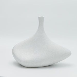 КЕРАМИЧНА ВАЗА, БЯЛО 25x12x21см