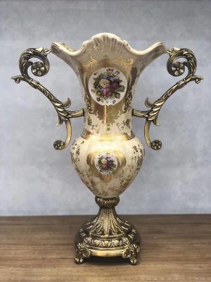 ВАЗА ОТ ПОРЦЕЛАН БЕЖОВО-ЗЛАТИСТА 36x16x43см
