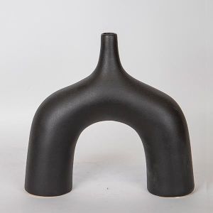 КЕРАМИЧНА ВАЗА ЧЕРНА 34x10x33см