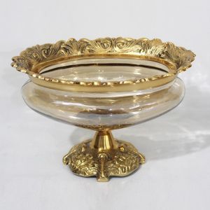 ПОСТАВКА ЗА ТОРТА, СТЪКЛЕНА С МЕТАЛНИ АКЦЕНТИ, АНТИЧНО ЗЛАТИСТА ЧАША, 26x18x17см