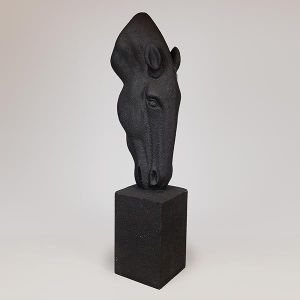 ПОДОВА СКУЛПТУРА ОТ ПОЛИРЕЗИН, КОН, ЧЕРЕН 41X31X147СМ