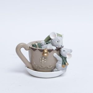 ДЕКОРАТИВНИ МИШКИ ОТ ПОЛИРЕЗИН, В ЧАША ЗА ЧАЙ, ЦВЯТ ШАМПАНСКИ, 7.5X8.5X10СМ