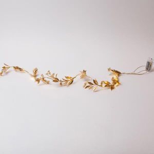 ЗЛАТИСТ ГИРЛЯНД 150 СМ, 16 ТОПЛО БЕЛИ LED, КУТИЯ ЗА БАТЕРИИ 3XAA, ТАЙМЕР, ЗАХРАНВАЩ КАБЕЛ 30 СМ, IP20