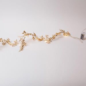 ЗЛАТИСТ ГИРЛЯНД С ШИРОКИ ЛИСТА 150 СМ, 16 ТОПЛО БЕЛИ LED, КУТИЯ ЗА БАТЕРИИ 3XAA, ТАЙМЕР, ЗАХРАНВАЩ КАБЕЛ 30 СМ, IP20