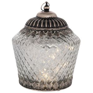 СТЪКЛЕН ФЕНЕР ВЪВ ВИНТИДЖ СТИЛ С LED СВЕТЛИНА И МЕТАЛЕН КАПАК В СРЕБЪРИСТ ЦВЯТ 15X15X19 СМ