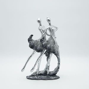 Декоративна скулптурна фигура от полирезин със златна повърхност 20x8x30.5см