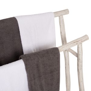 Закачалка за кърпи Naturally Hm7908 от тиково дърво с бяла патина 90x28x77-91hcm