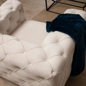 Кресло Charmy Chesterfield с текстилна дамаска цвят екрю 108x90x70cm Pre Order