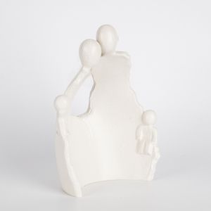 Ceramic family sculpture white 14.2x8x19.5cm