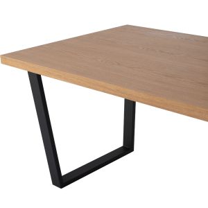 Rustic dining table with Mdf top, oak veneer Hm9012