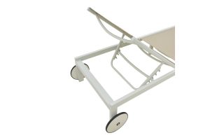 Mailo chaise longue, white aluminum and beige textile, 71x206x30cm