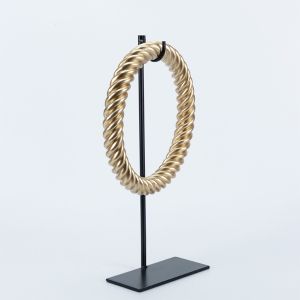Венец от полирезин бял 22X7X35.8СМ